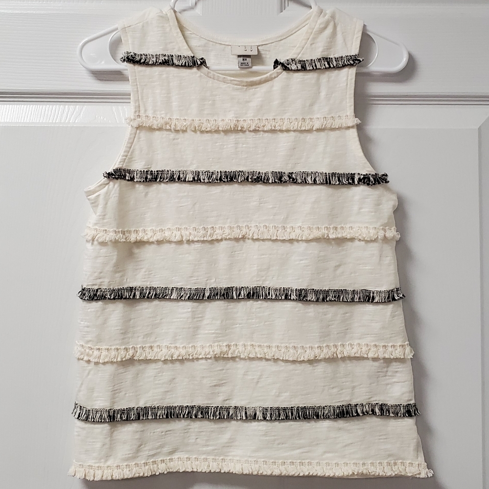 Sleeveless Top with Fringe Design
